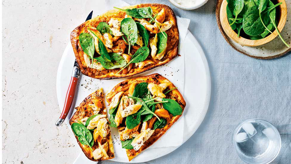 Curried chicken pizza