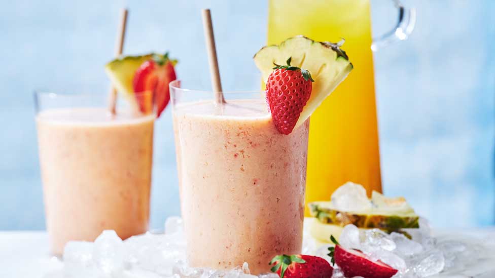 Dairy free strawberry and pineaple smoothie