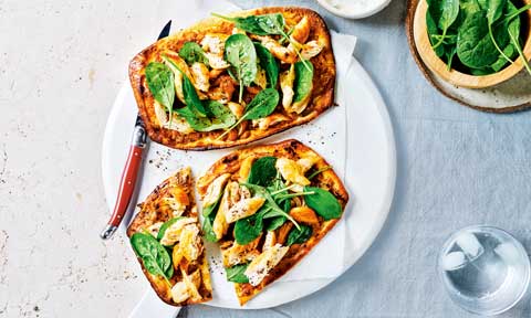 Curried chicken pizza