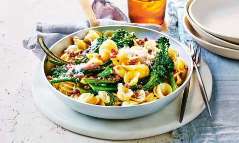 Quick baby broccoli pasta carbonara  