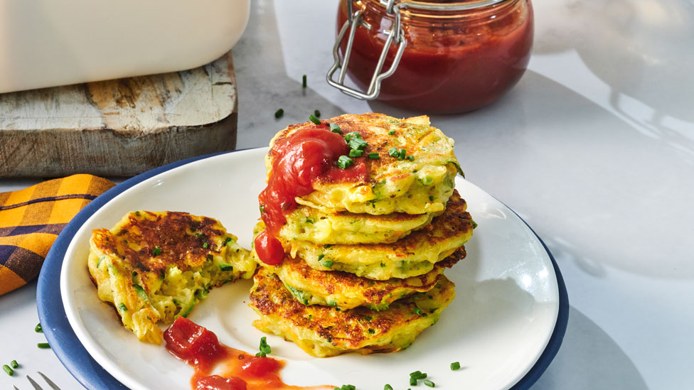 Mini vegetable pikelets