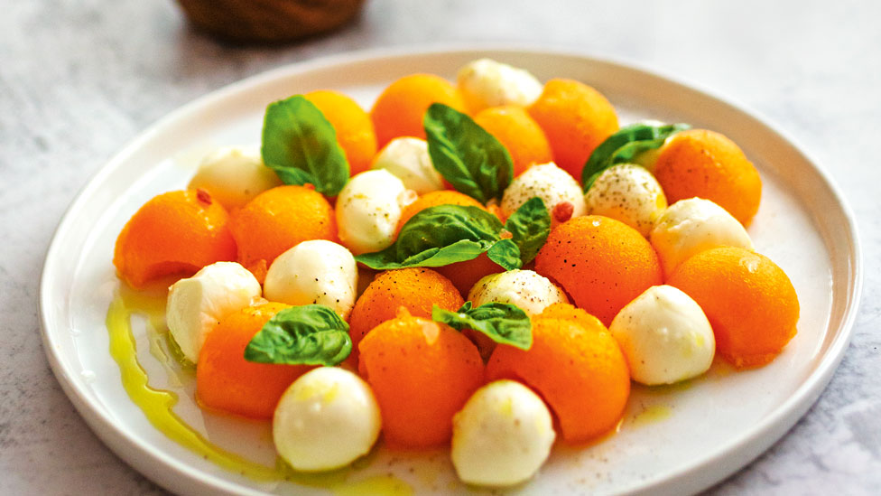 Rockmelon and bocconcini salad 