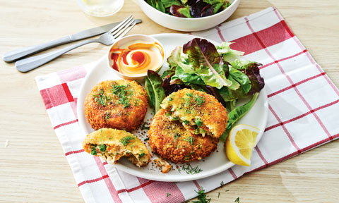 Lemony salmon cakes