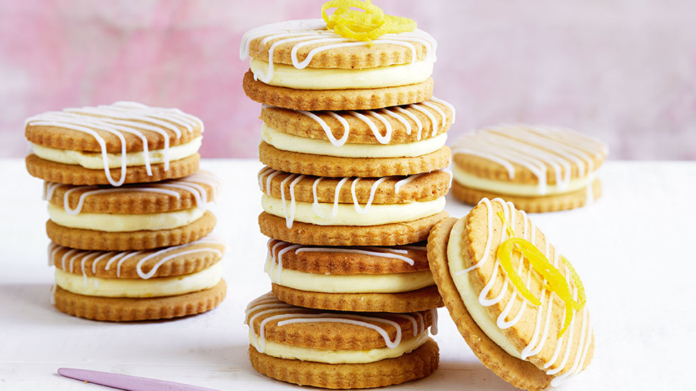 Five Ginger Spiced Biscuts with Lemon Drizzle stacked on top of each other