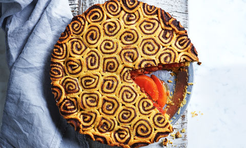Apple Pie with Cinnamon Swirl Pastry