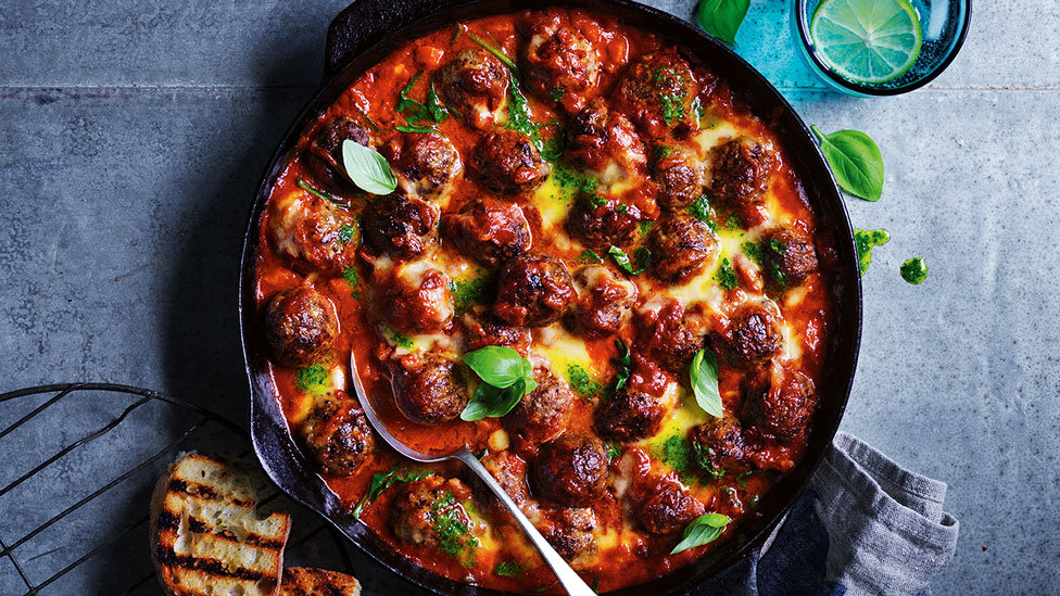 Cheesy Skillet Baked Meatball in pan
