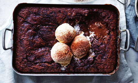 Chocolate-hazelnut self-saucing pudding