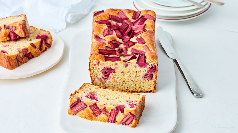 Lemon and rhubarb yoghurt cake slices