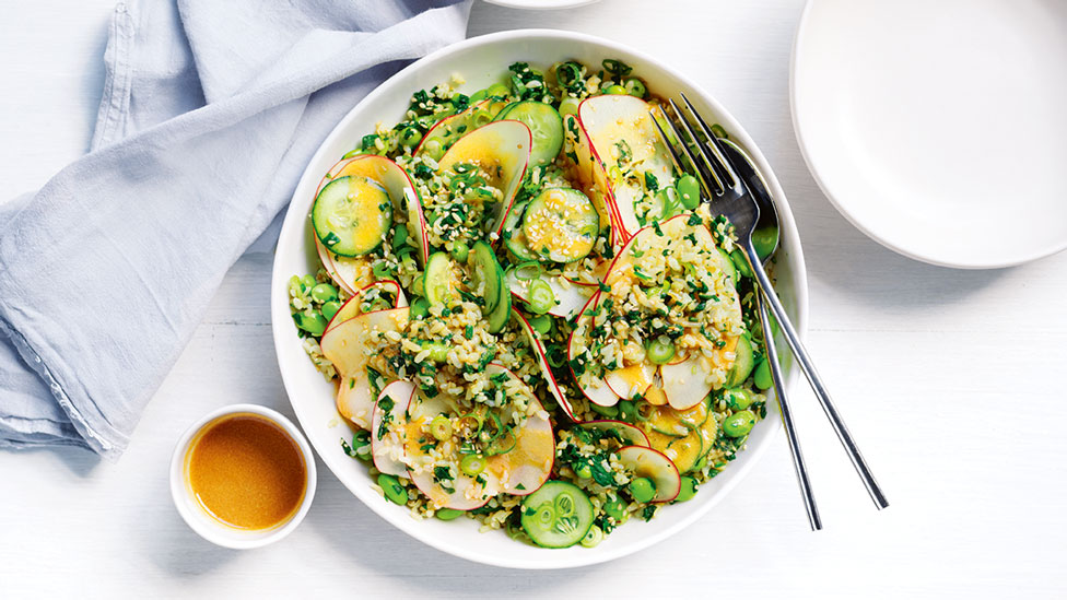 Edamame and apple brown rice salad with miso dressing