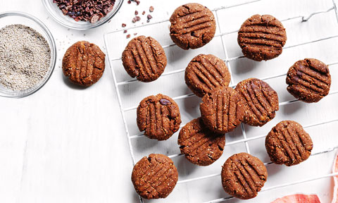 13 chocolate chia cookies with cacao nibs