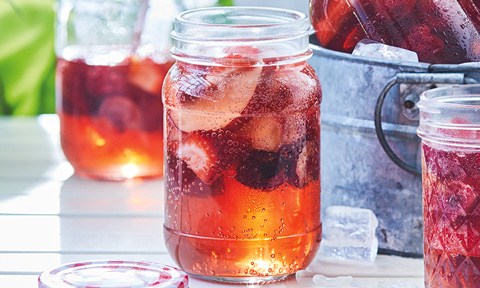 Mixed berry iced tea