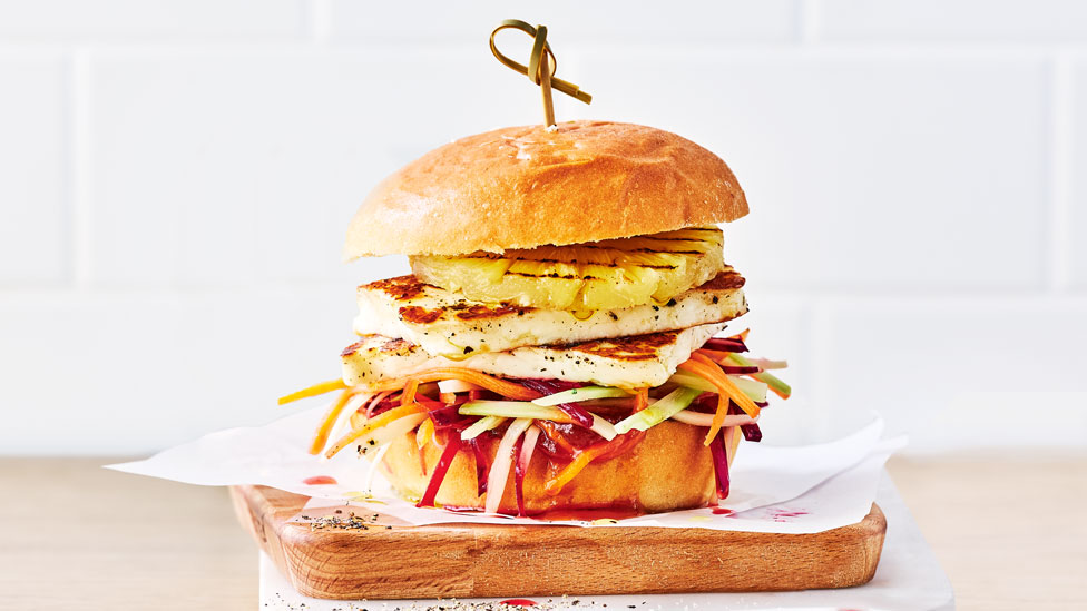 Halloumi burgers with pineapple and chilli jam