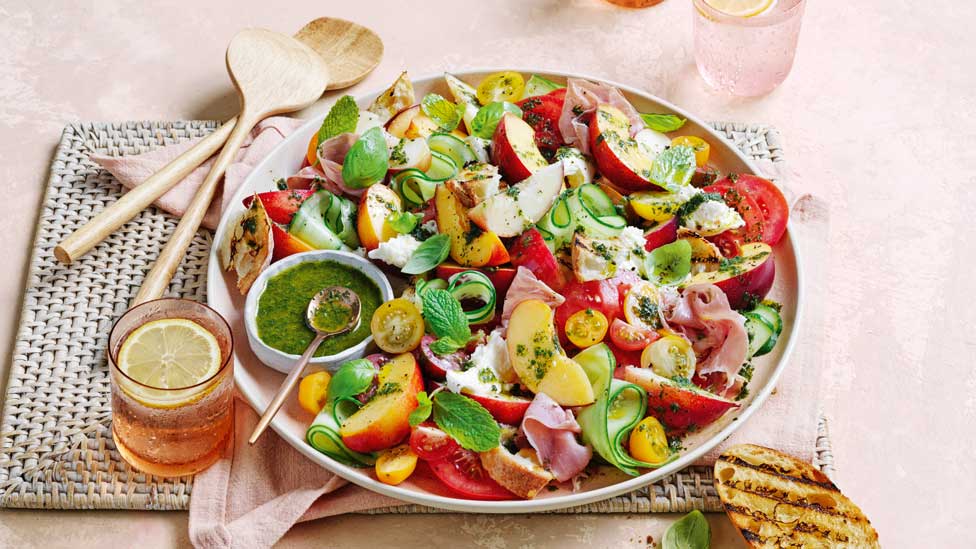 Stone fruit salad with prosciutto and mozzarella