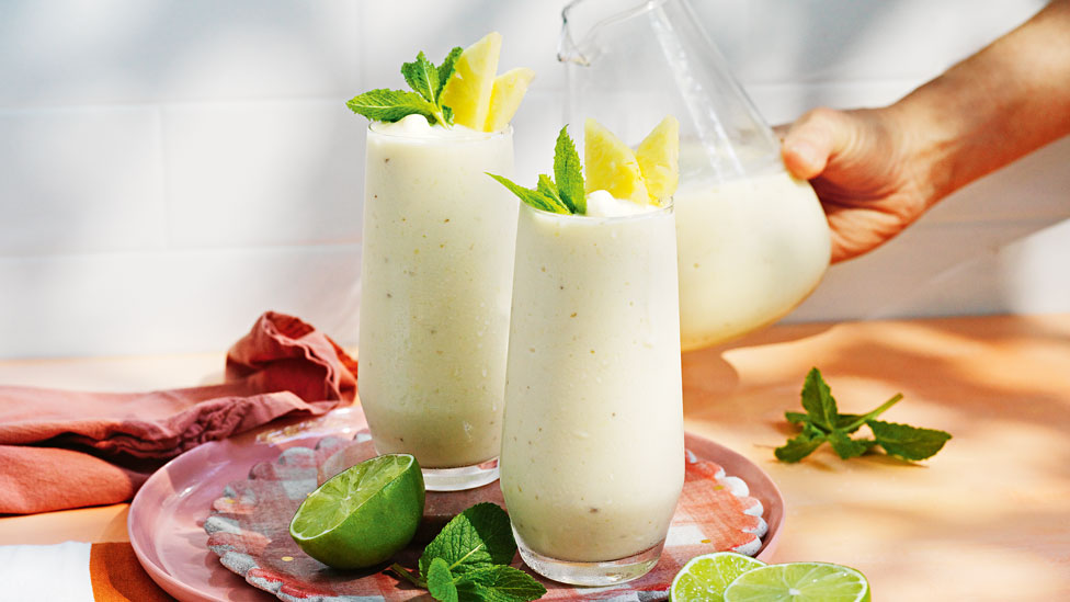 Pineapple and banana smoothie