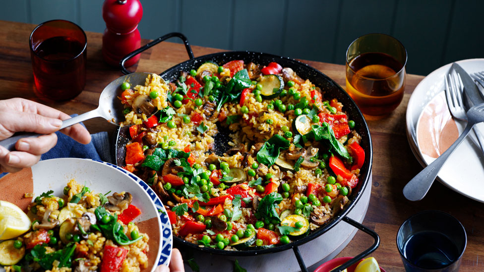 Veggie paella