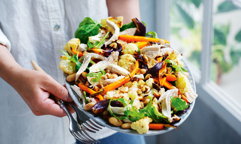 Chilli-roasted cauliflower salad with chicken