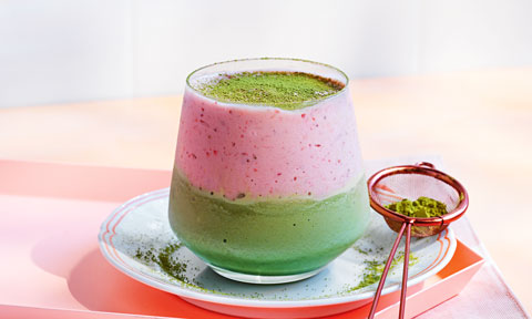 Strawberry-matcha iced latte