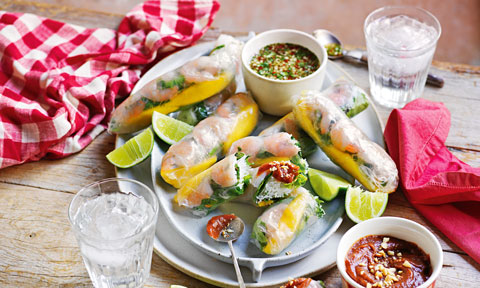 Curtis Stone's summer rolls with prawn and mango
