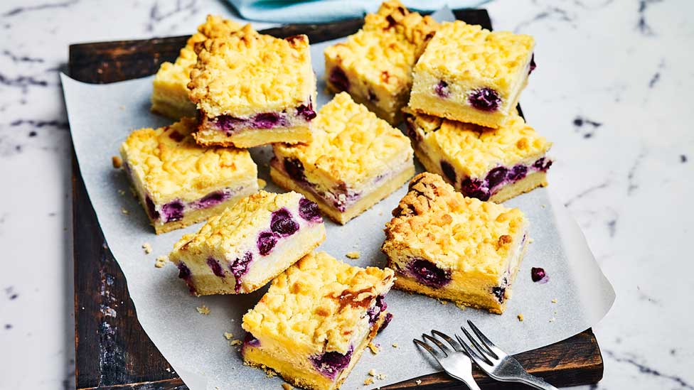 Lemon and blueberry cheesecake slice