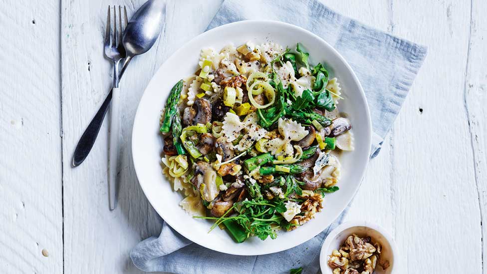 Creamy leek and mushroom pasta 