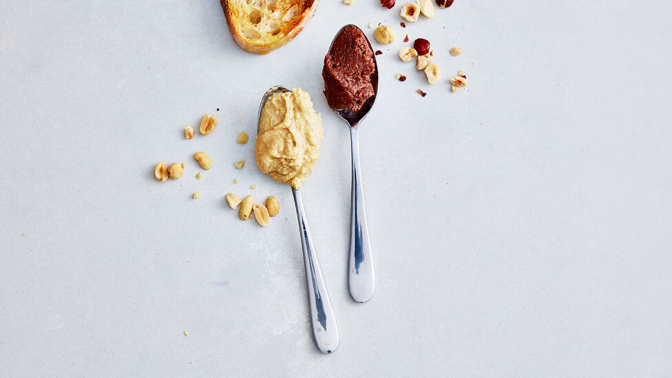 DIY nut butter and choc-hazelnut butter