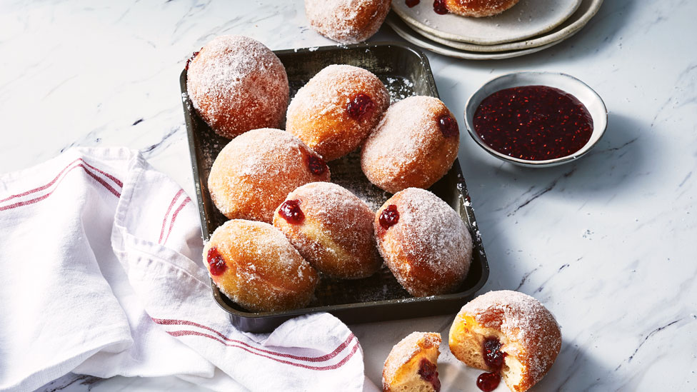 Raspberry jam doughnuts 