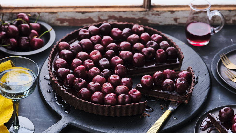 Dark chocolate tart