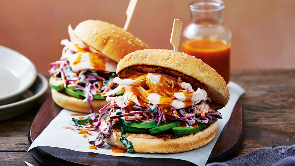 Peri-peri pulled chicken burgers