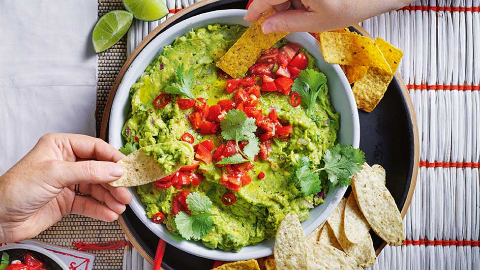 Spiced guacamole with corn chips