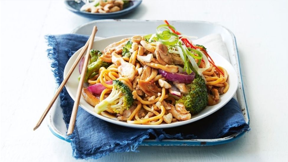 Chicken, broccoli and thick noodle stir-fry