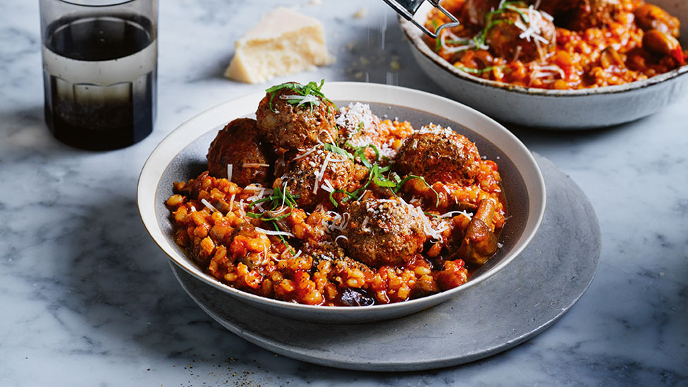 Pressure cooker barley and meatball casserole