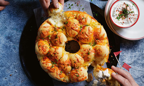 Buffalo chicken monkey bread