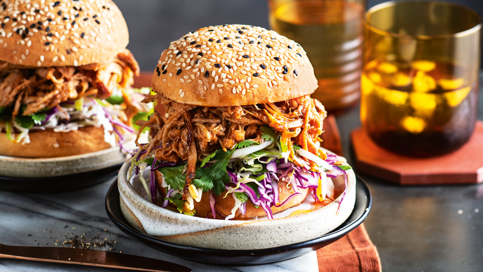 Chipotle pulled pork and slaw burgers