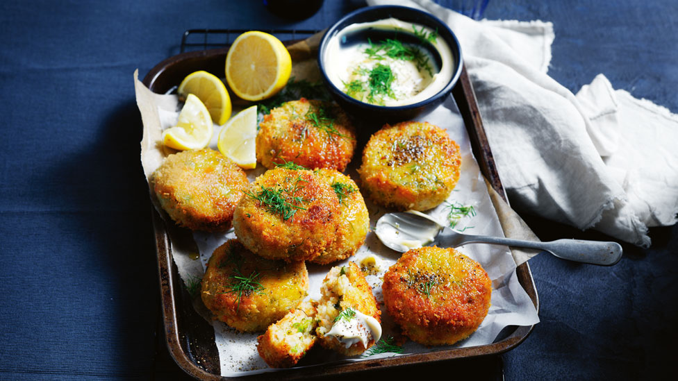 Hot-smoked salmon risotto cakes