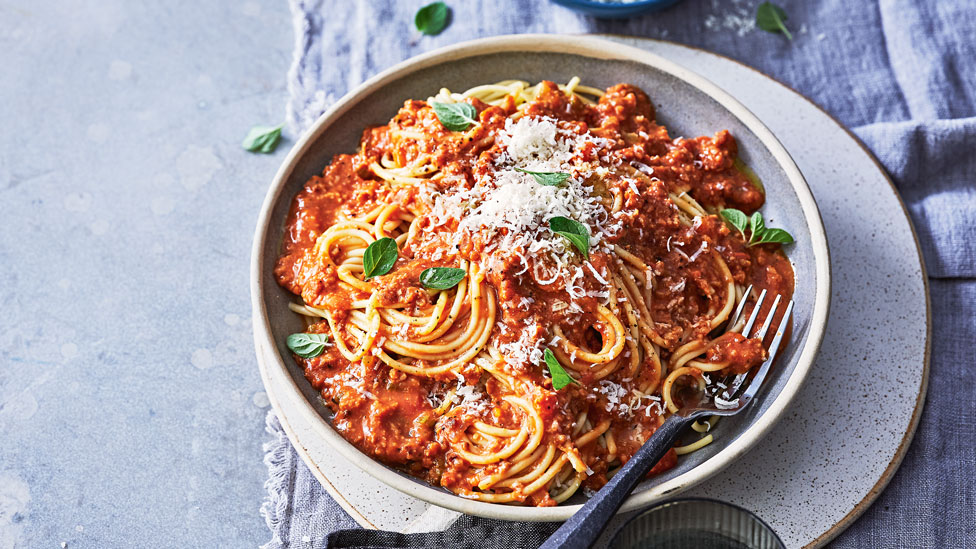 Plant-based spaghetti bolognaise