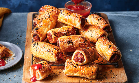 Cheat’s sausage rolls 