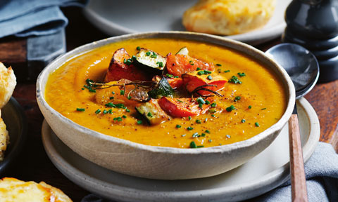 Roasted pumpkin soup with cheesy garlic scones