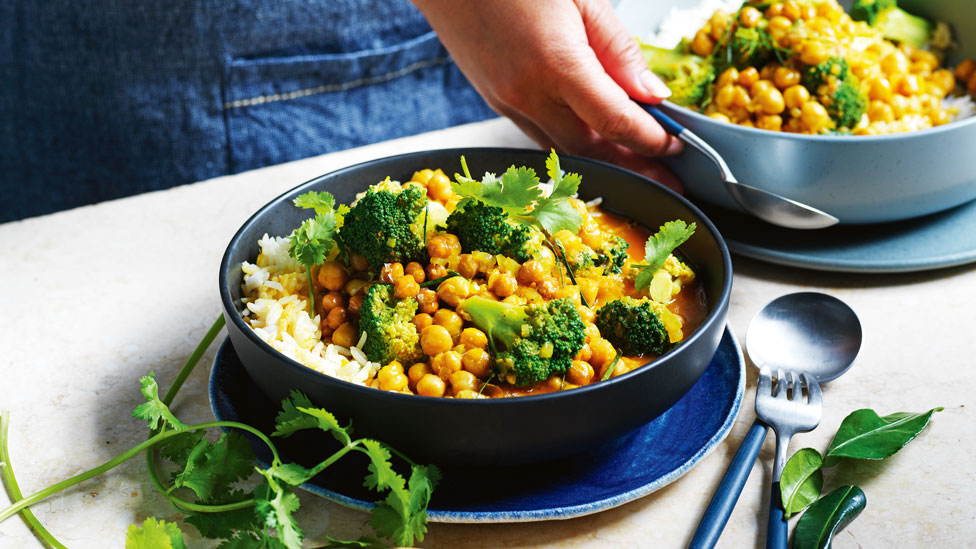 Thai-style coconut curry with crispy chickpeas