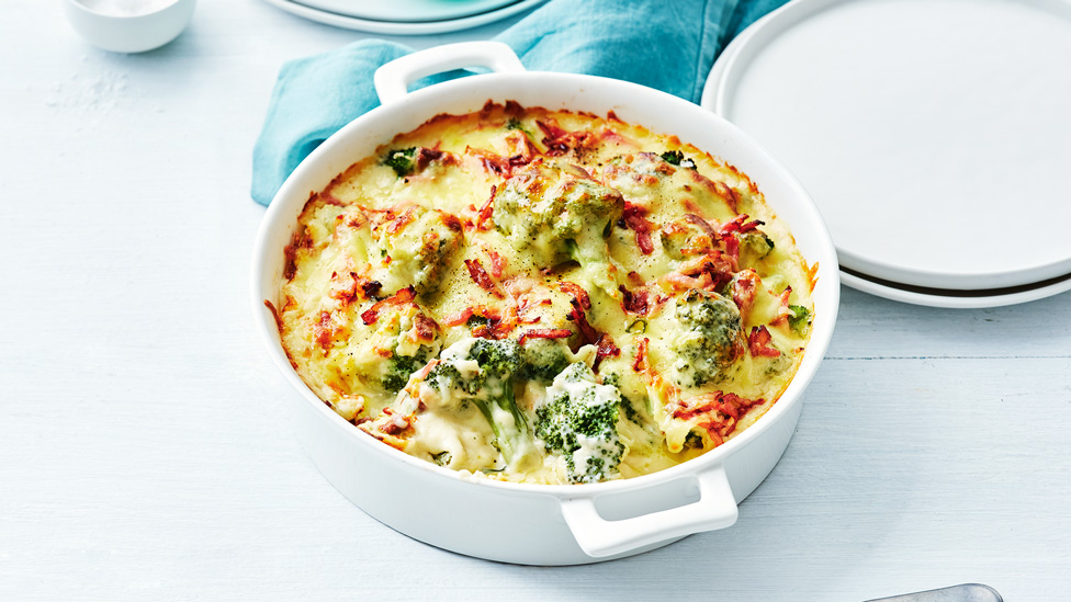 Cheesy broccoli and bacon bake