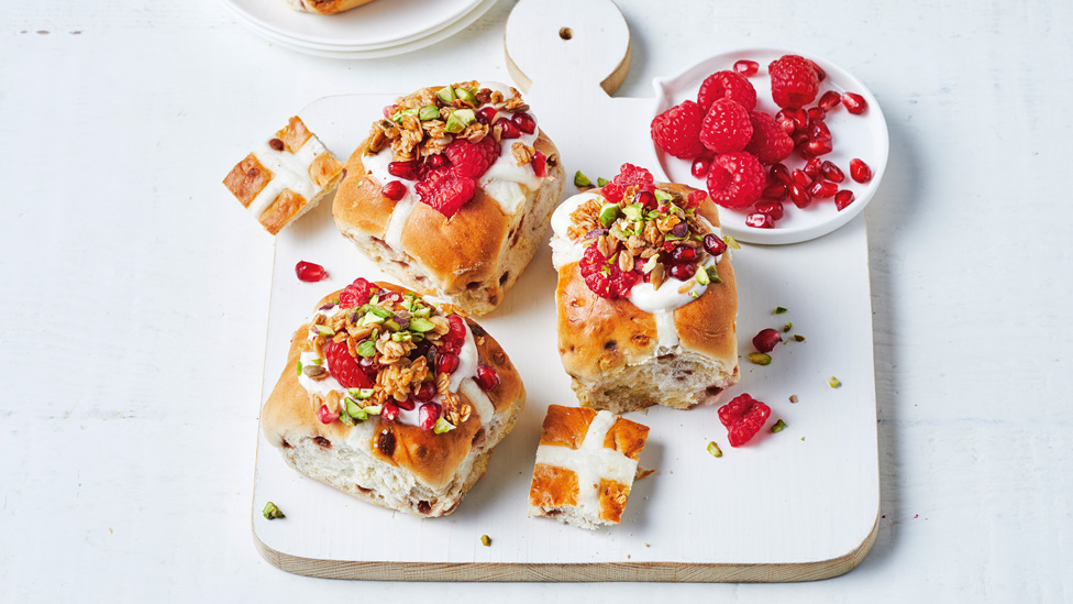 Three hot cross bun cobs with dips