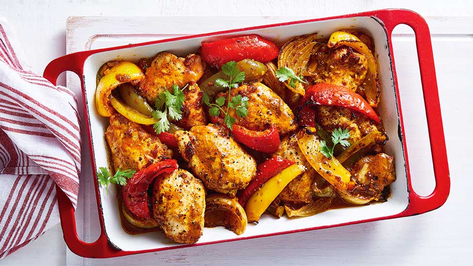 Korma chicken and capsicum tray bake