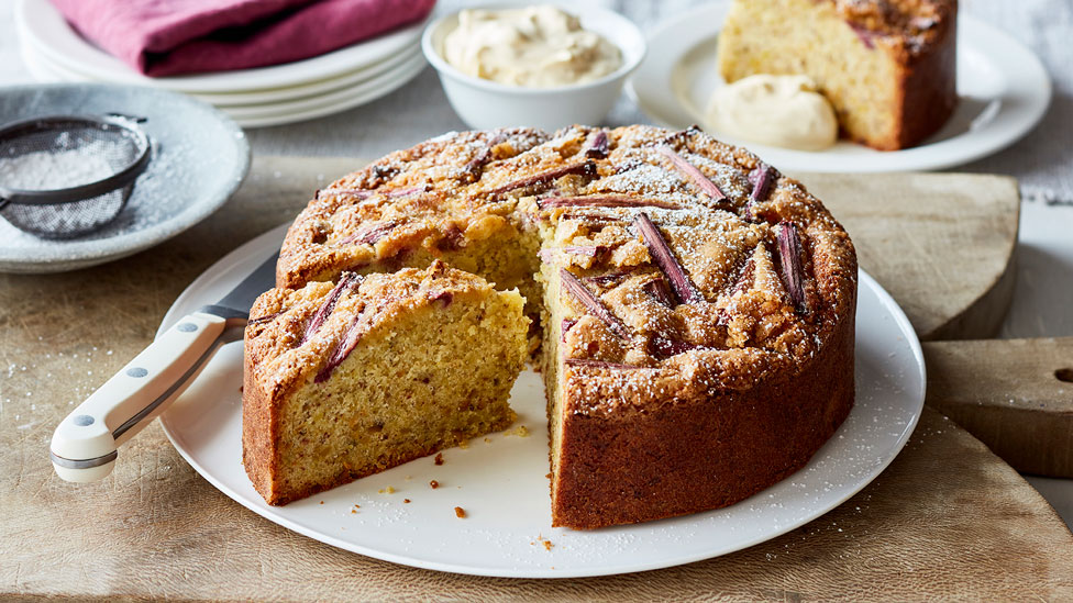 Gluten-free pistachio and rhubarb cake