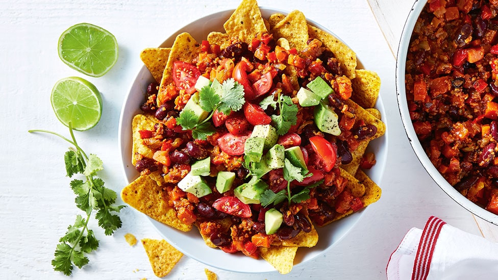 Plant-based nachos with mince mixture