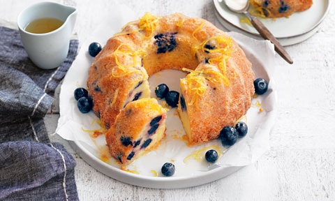 Gluten-free lemon and blueberry cake with lemon syrup