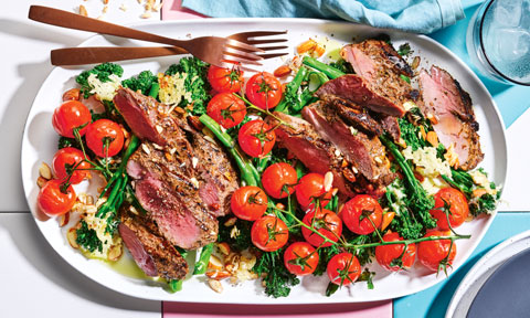 Mint and rosemary roast lamb with veggies 