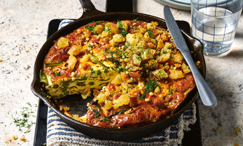 Salmon frittata with crispy breadcrumbs