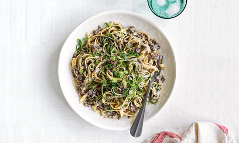 Creamy mushroom and zucchini fettuccine