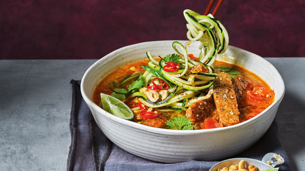 Tom yum soup with tempeh