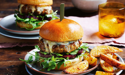 Pork, apple and walnut burgers 