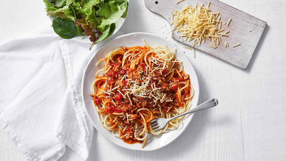 Spaghetti bolognese topped with mince mixture